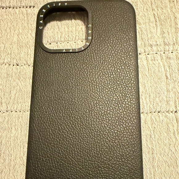 Caseify Iphone 14 Pro Max Pebbled Case in Black - Picture 1 of 7